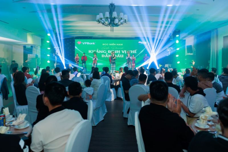 tổ chức gala dinner tại thanh hóa